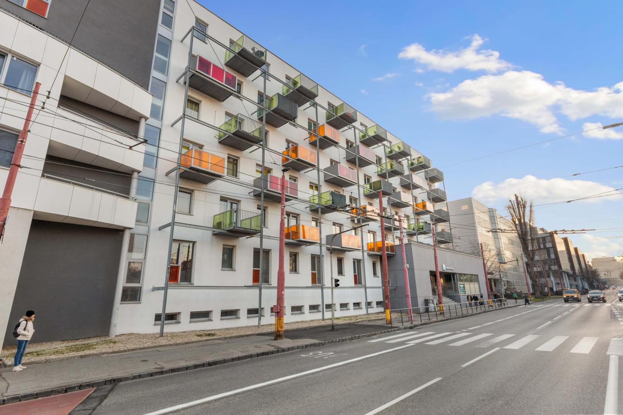 Lam Safari - Balcony - Ac - Free Parking * Pozsony